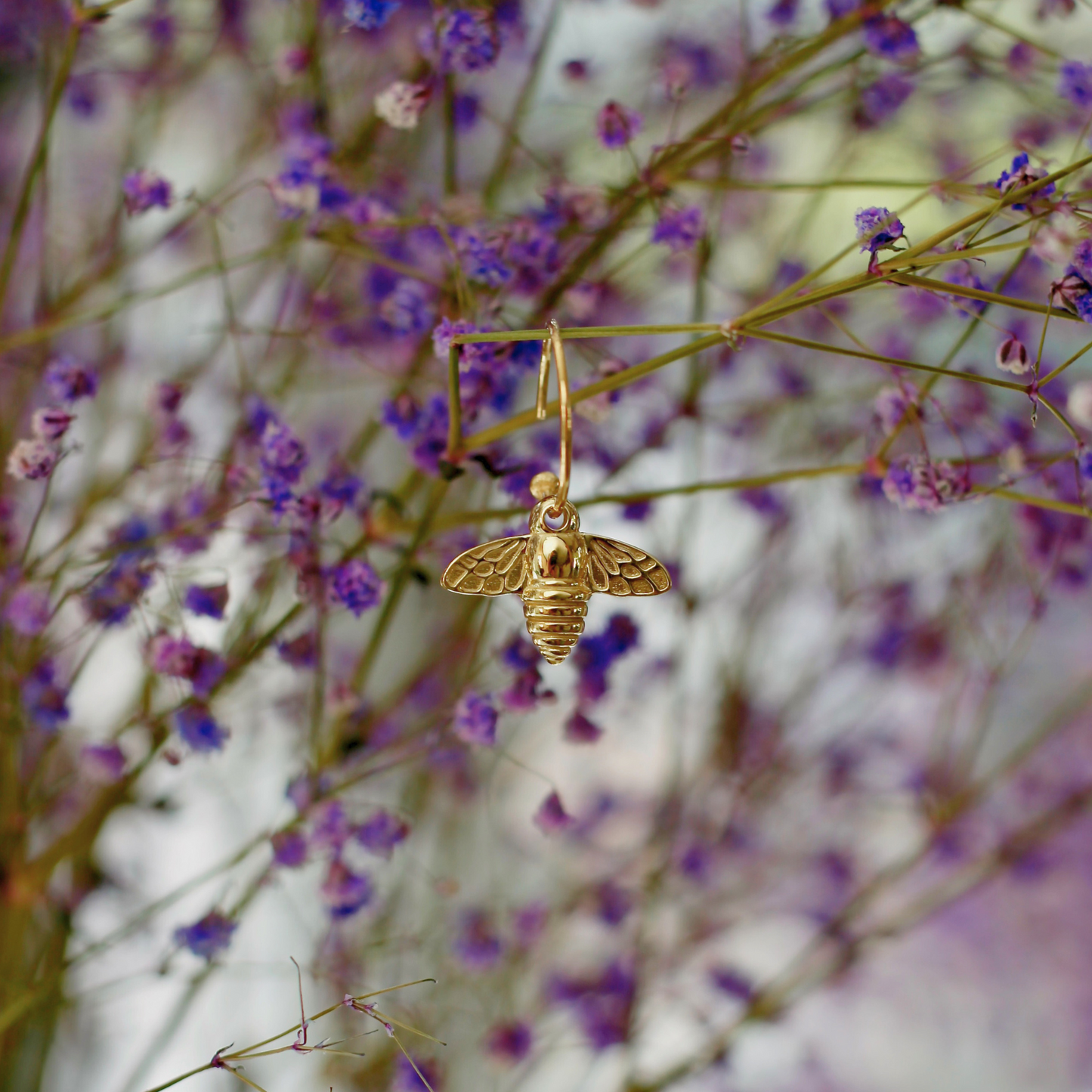 Bee Hoops