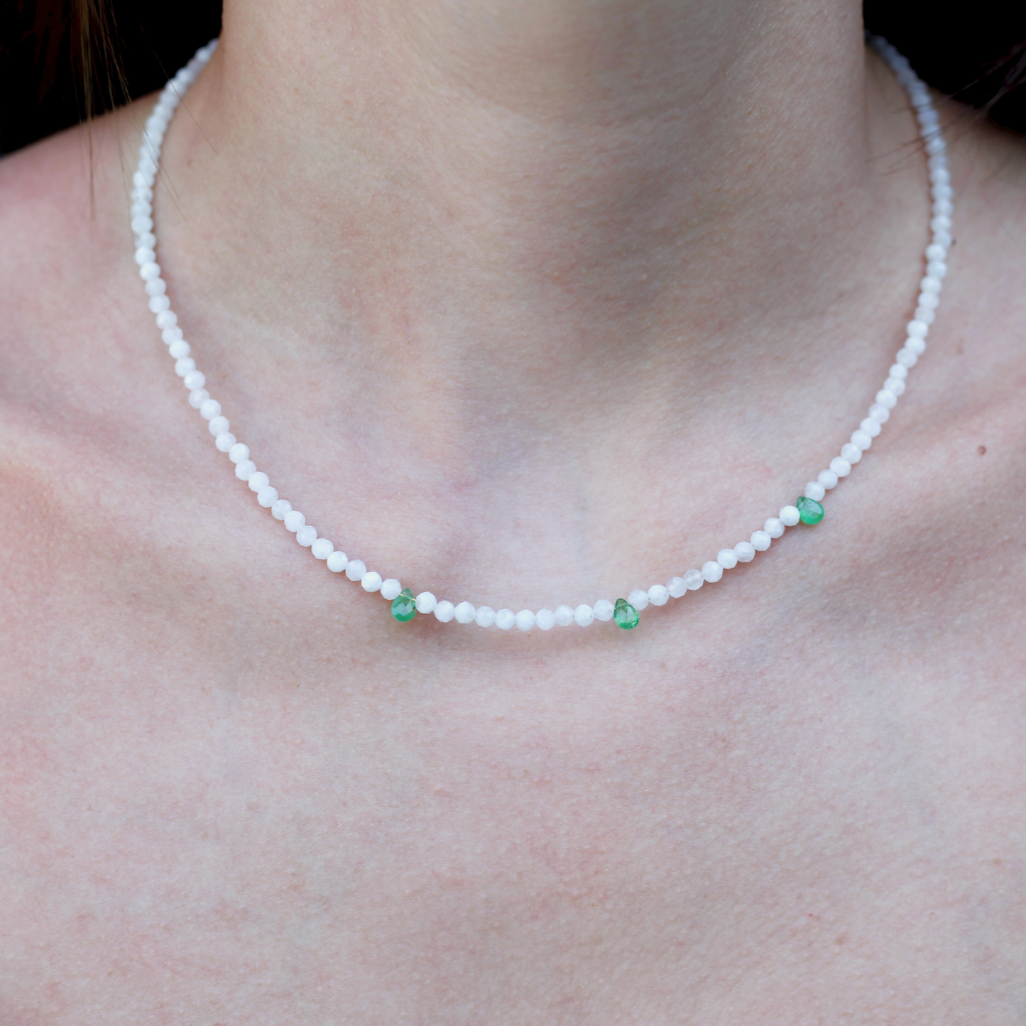 Round & tear stones Necklace