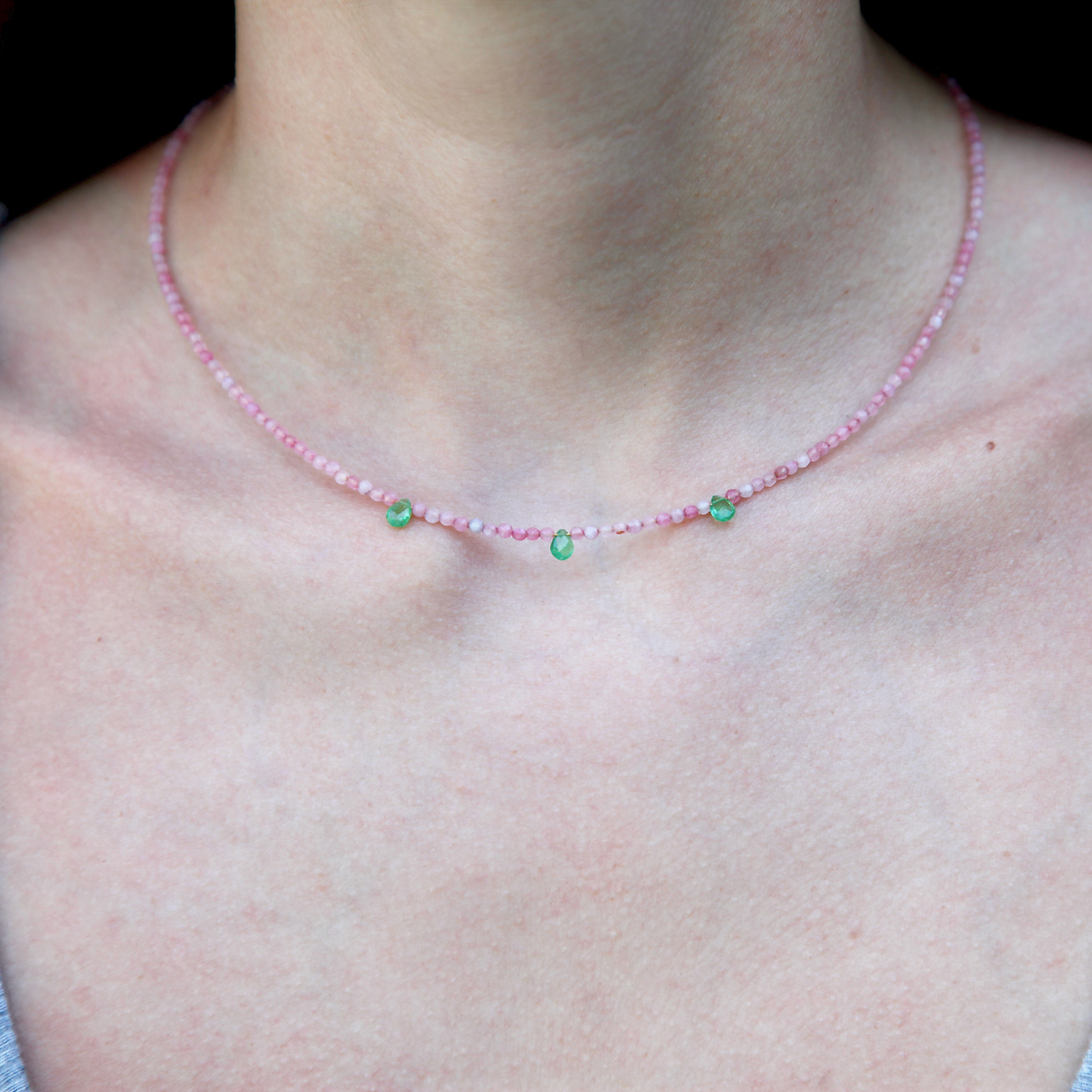 Round & tear stones Necklace