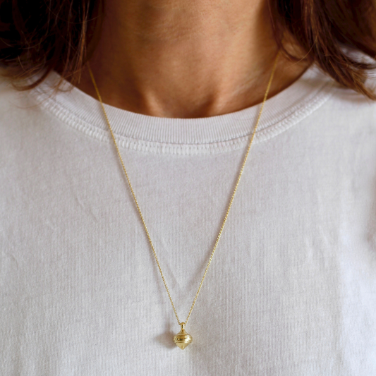 Lucky Charm 2026 Necklace | 3D Spinning Top Chain