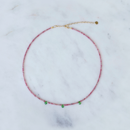 Round & tear stones Necklace